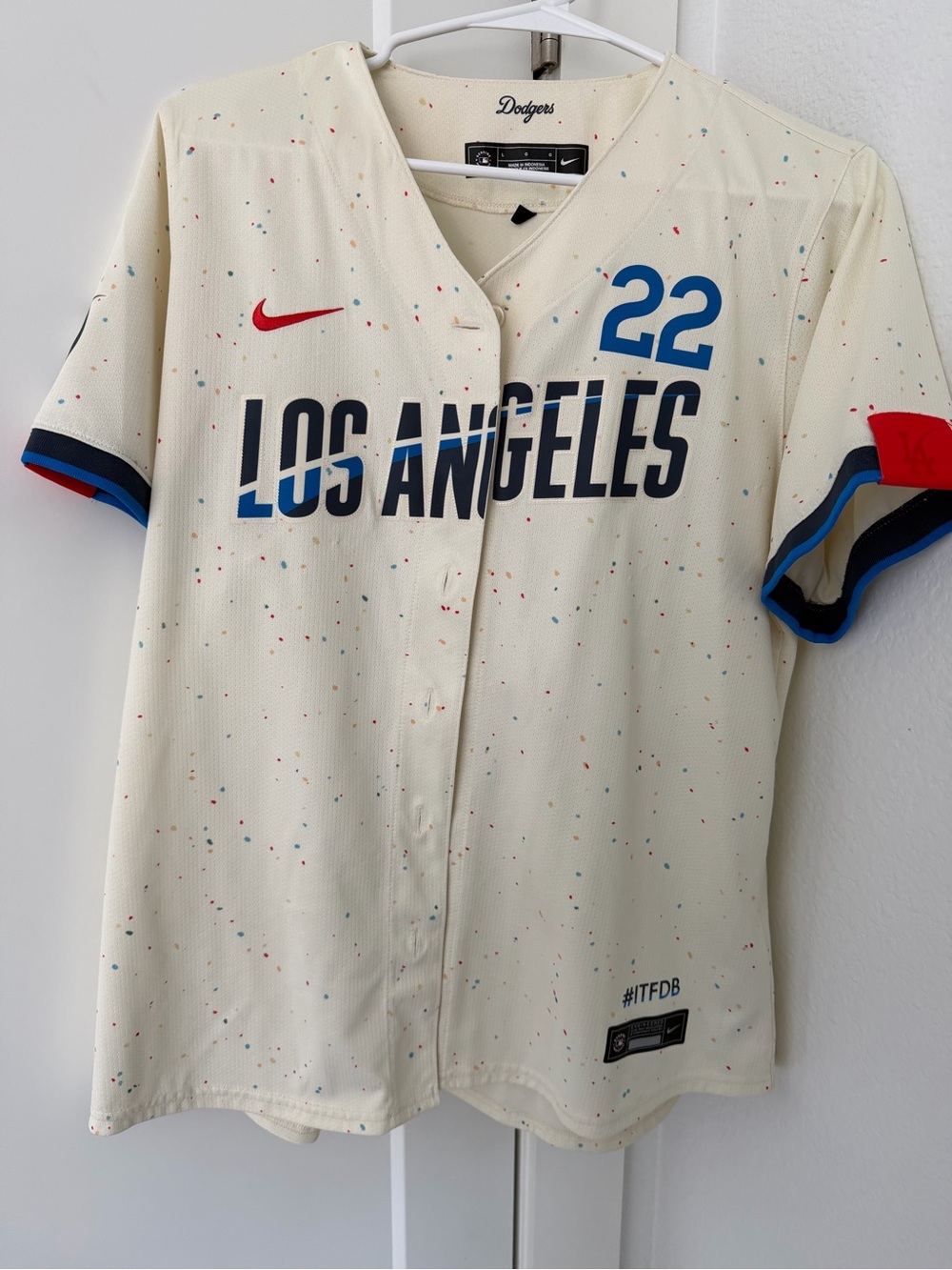 Nike Los Angeles Cream/Multicolor Women’s Jersey - #22
